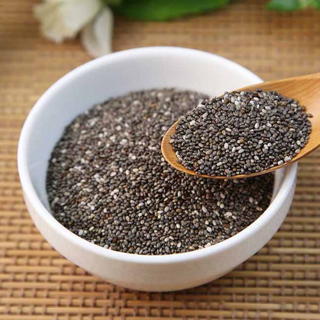 Les graines chia sont des compléments alimentaires contre les problèmes digestifs.