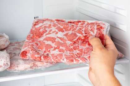 Peut-on décongeler puis recongeler la viande crue lorsque l'on prépare des repas BARF ?